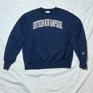 Southern New Hampshire University Champion Crewneck Sweatshirt in Navy Blue